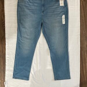 Classic Light Blue High-Rise Straight Jeans for Women